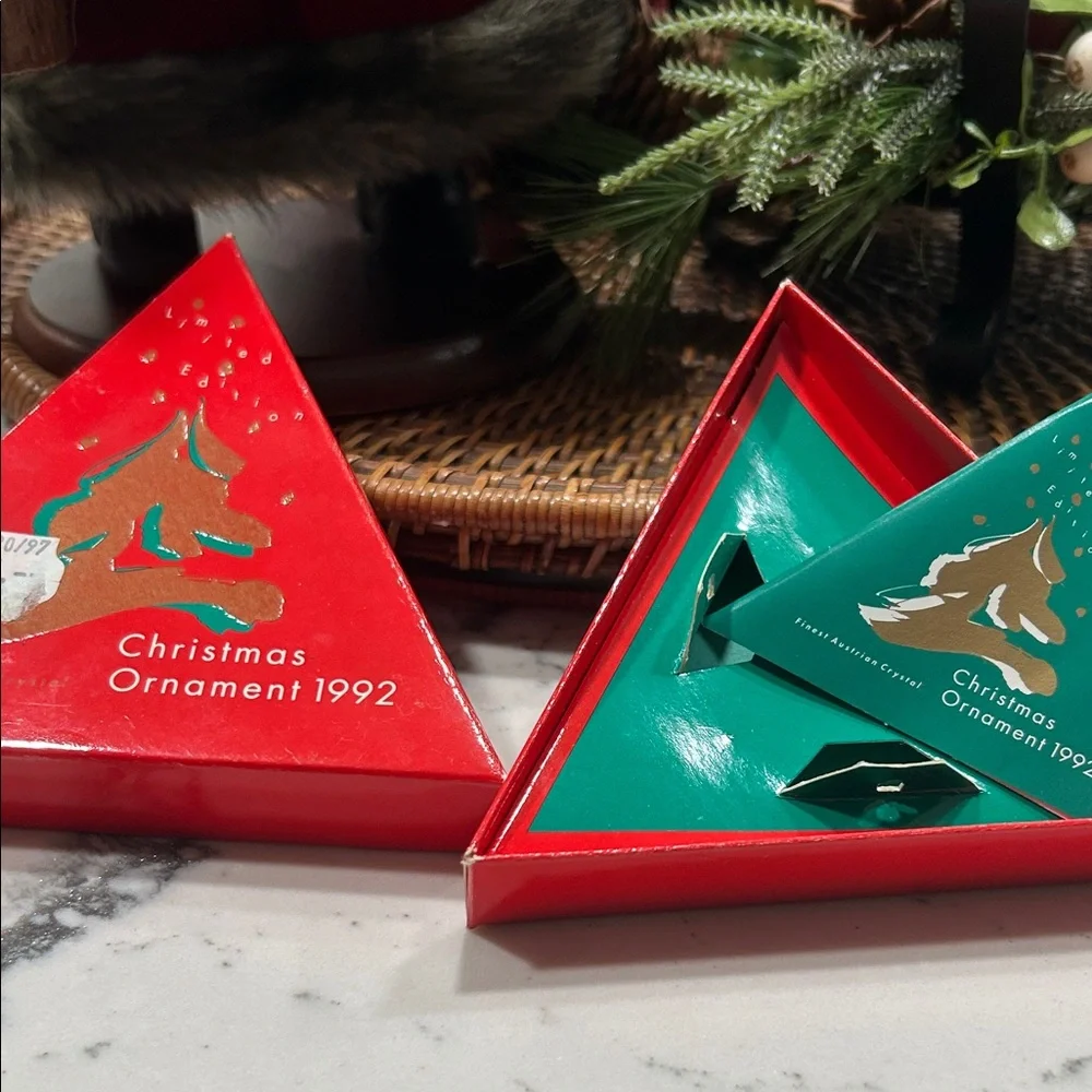 Limited Edition 1992 Swarovski Iridescent Crystal Snowflake Ornament - Picture 5 of 7